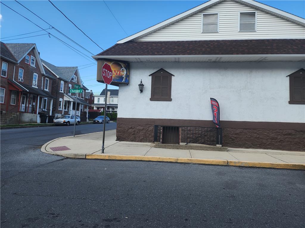 754 Cherokee Street Property Photo 4