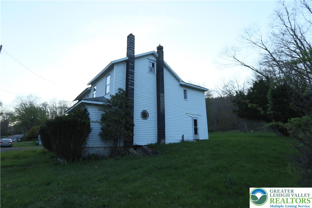 5444 Quakake Road Property Photo 6