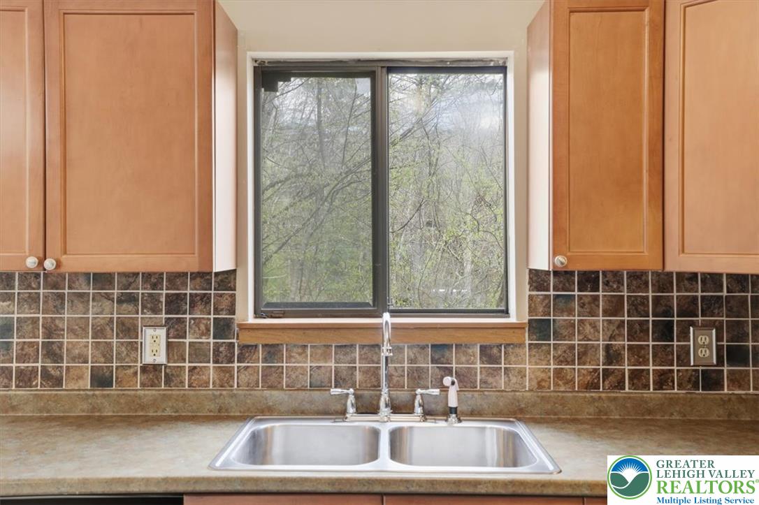 227 Sedburgh Court Property Photo 10