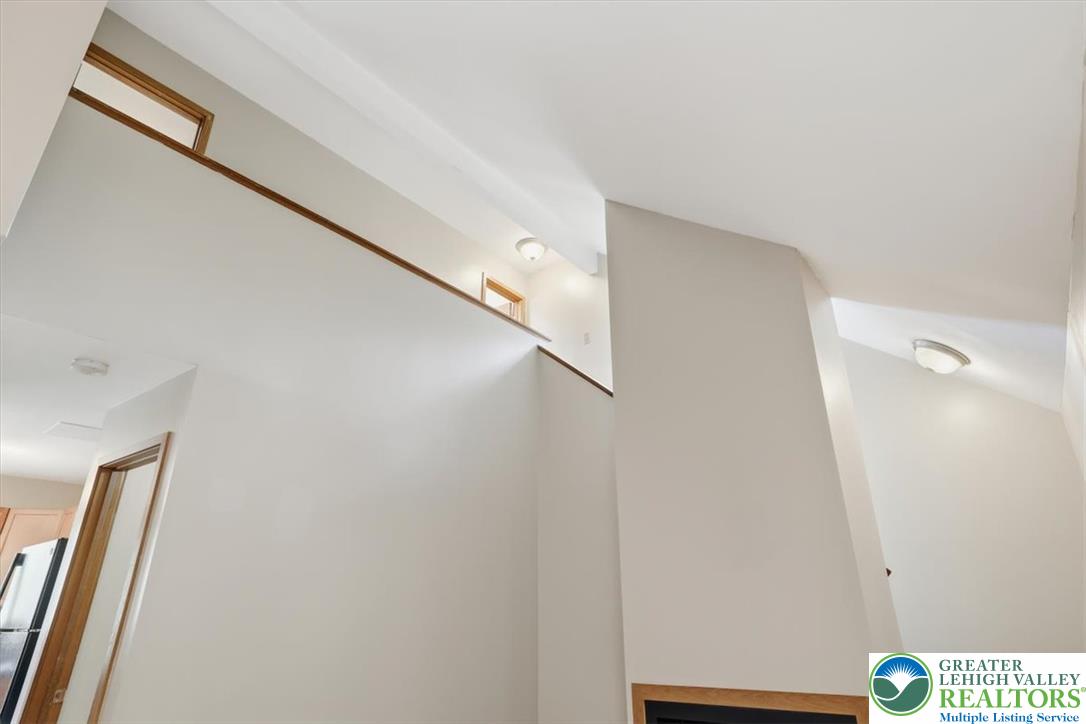 227 Sedburgh Court Property Photo 18