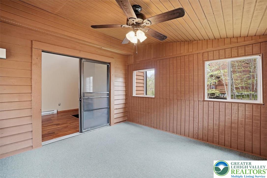 227 Sedburgh Court Property Photo 21