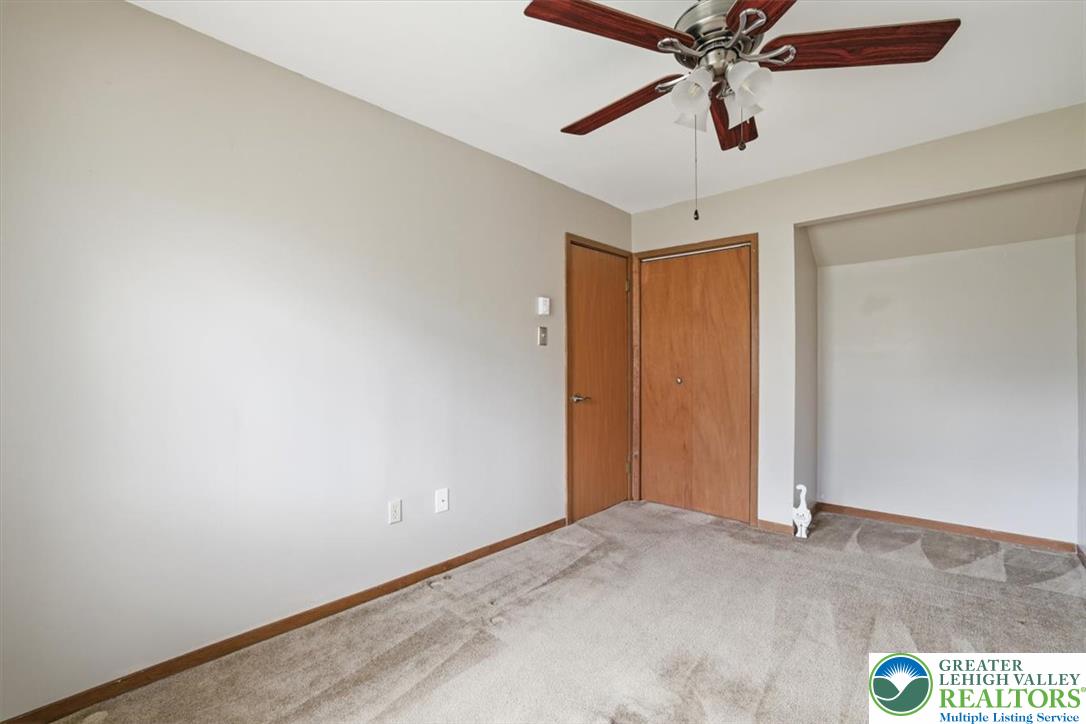 227 Sedburgh Court Property Photo 26