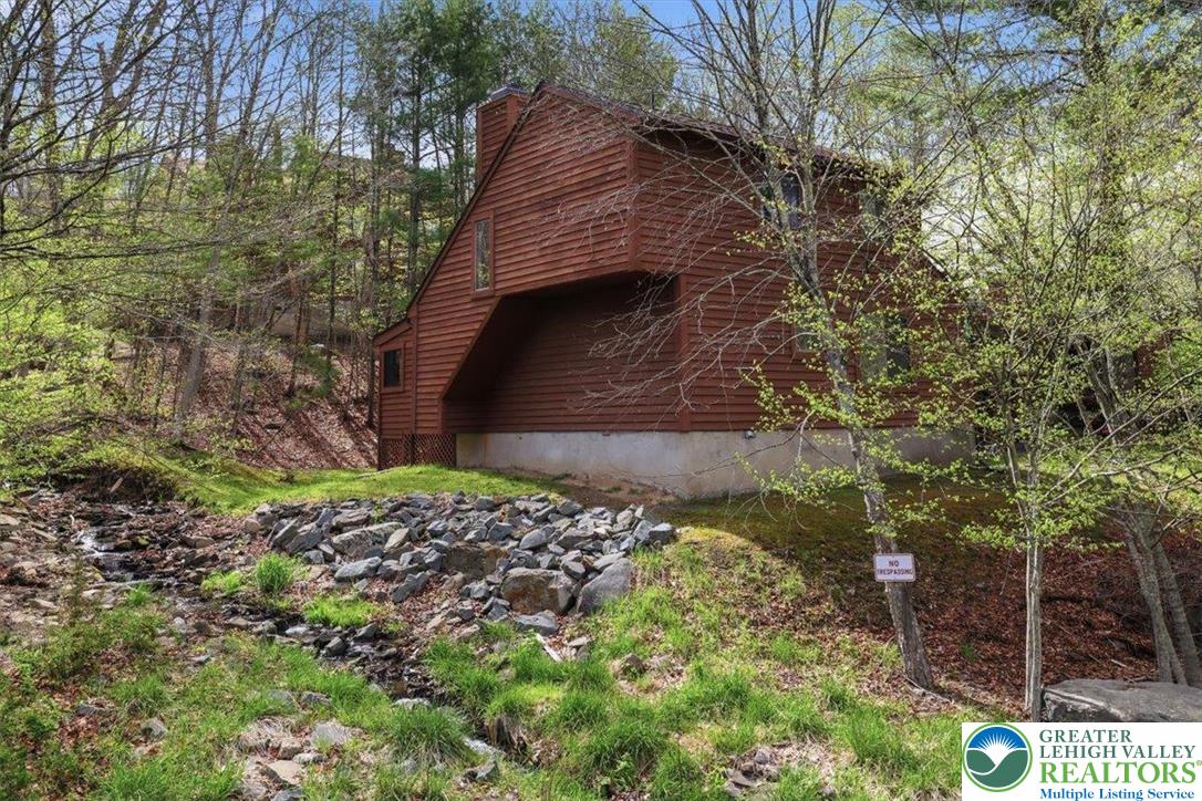 227 Sedburgh Court Property Photo 34