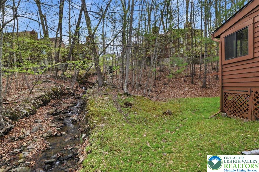 227 Sedburgh Court Property Photo 35