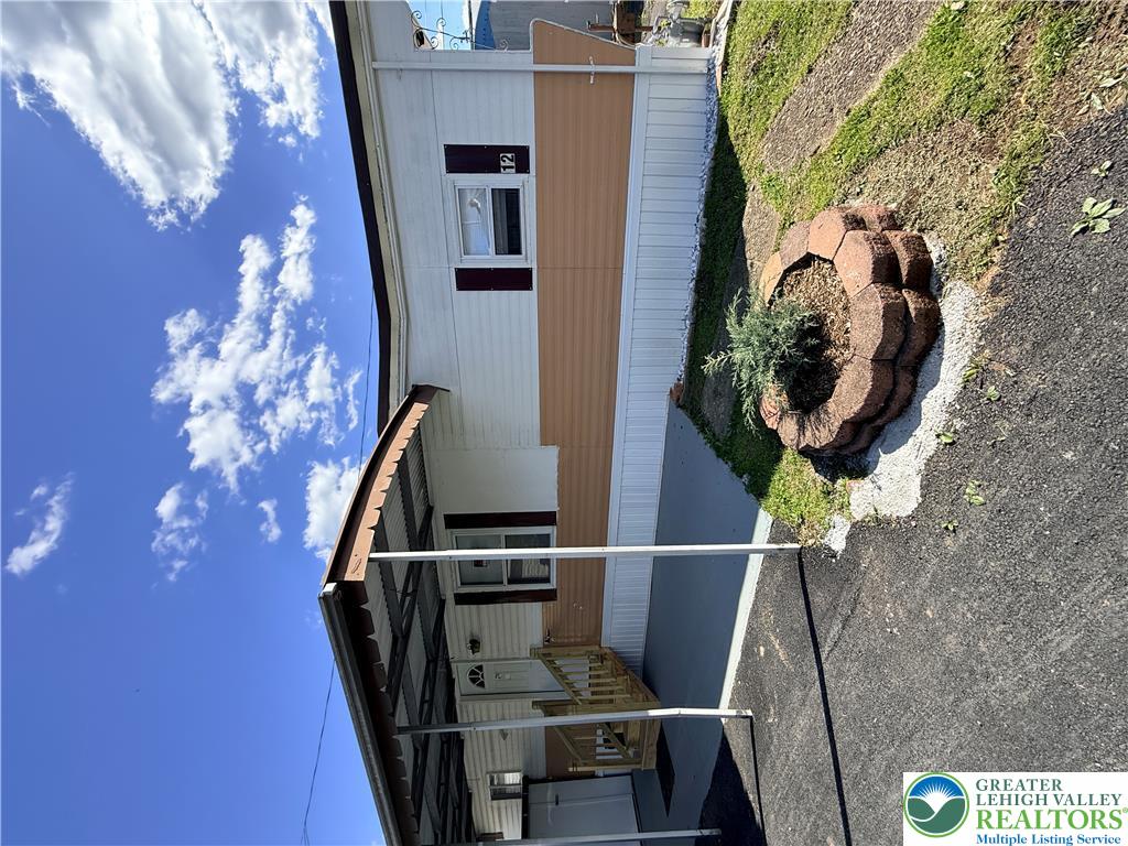 5200 Freemansburg Avenue 12 Property Photo 1