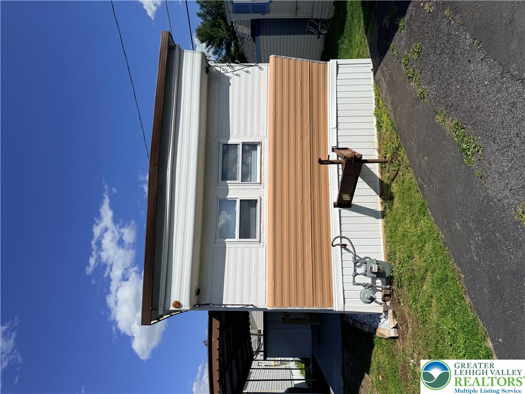 5200 Freemansburg Avenue 12 Property Photo 3