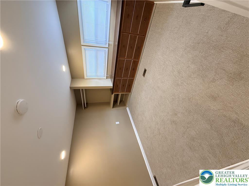 5200 Freemansburg Avenue 12 Property Photo 15