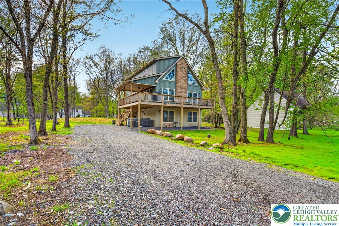 37 Frost Lane Property Photo 4