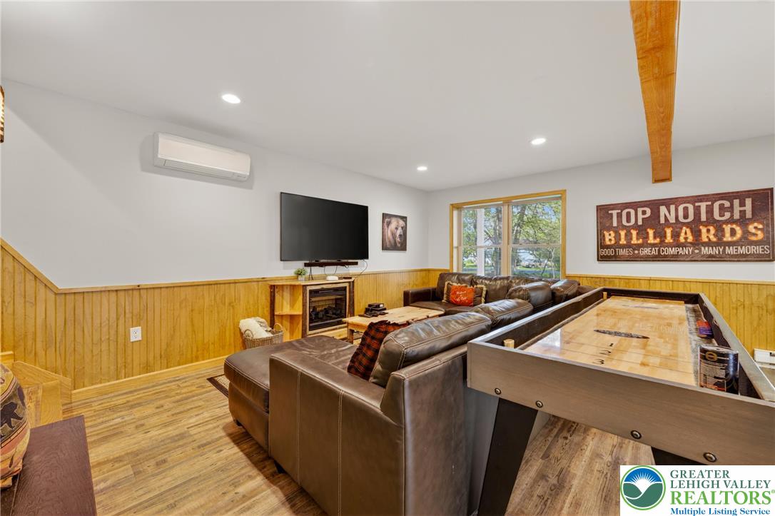 37 Frost Lane Property Photo 16