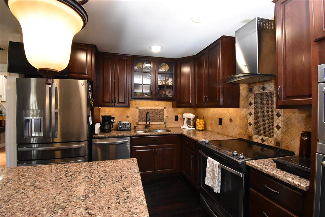 424 Grape Street Property Photo 15