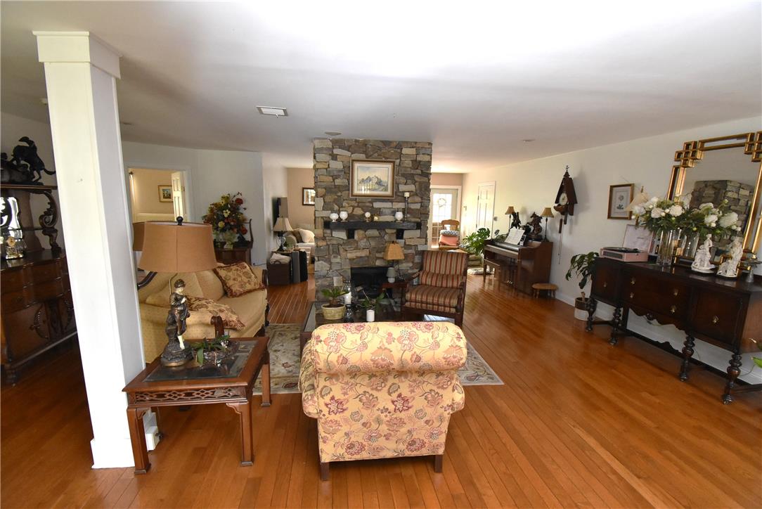424 Grape Street Property Photo 19