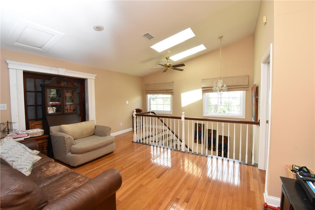 424 Grape Street Property Photo 27