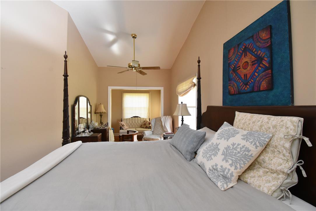 424 Grape Street Property Photo 29