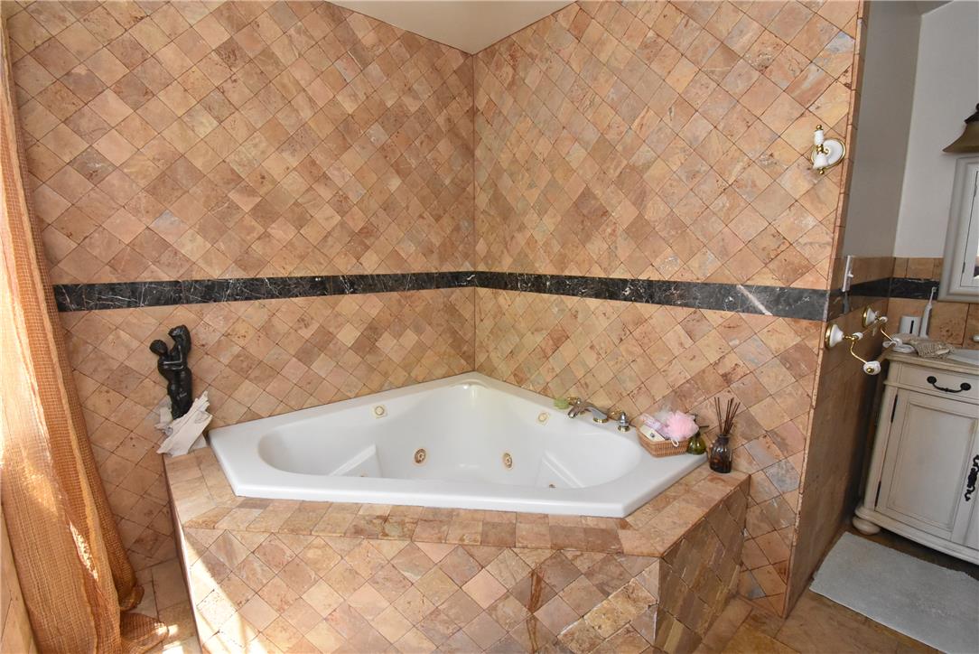 424 Grape Street Property Photo 30
