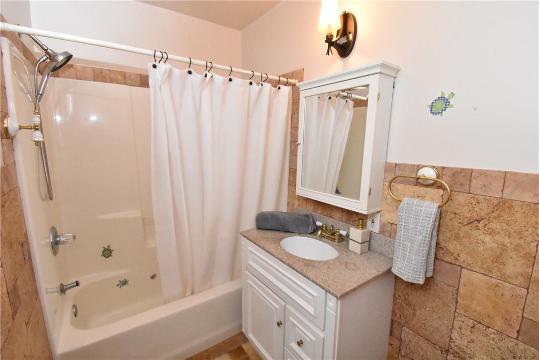 424 Grape Street Property Photo 38