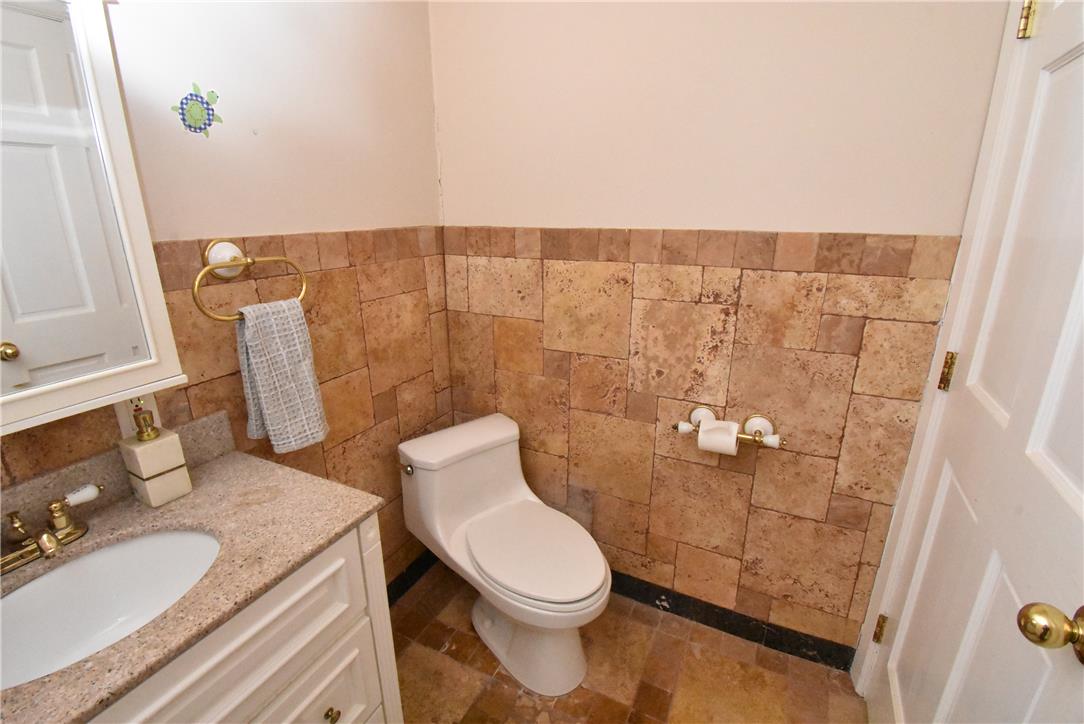424 Grape Street Property Photo 39