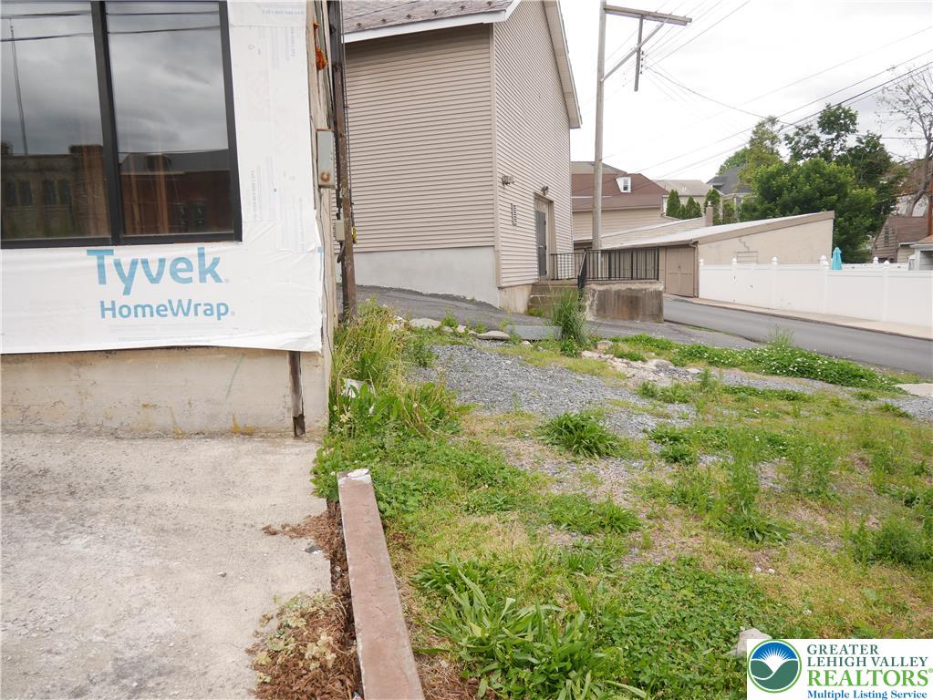 701 Northampton Back Unit Property Photo 11