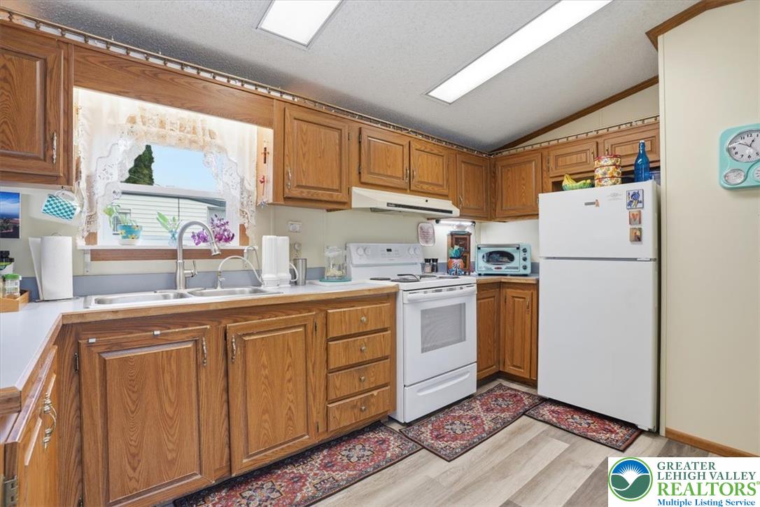 3350 Airport Road 5 Property Photo 17