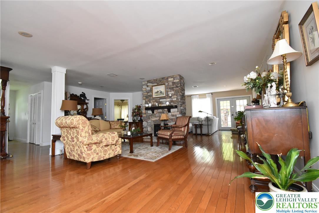 424 Grape Street Property Photo 34
