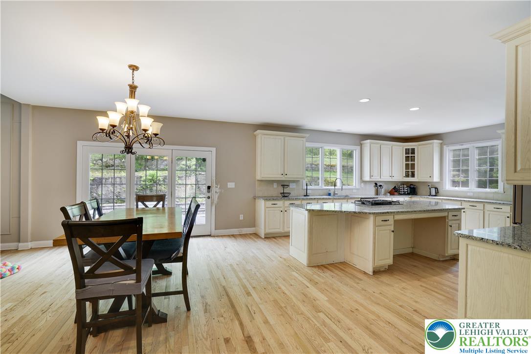 258 Rising Meadow Way Property Photo 18