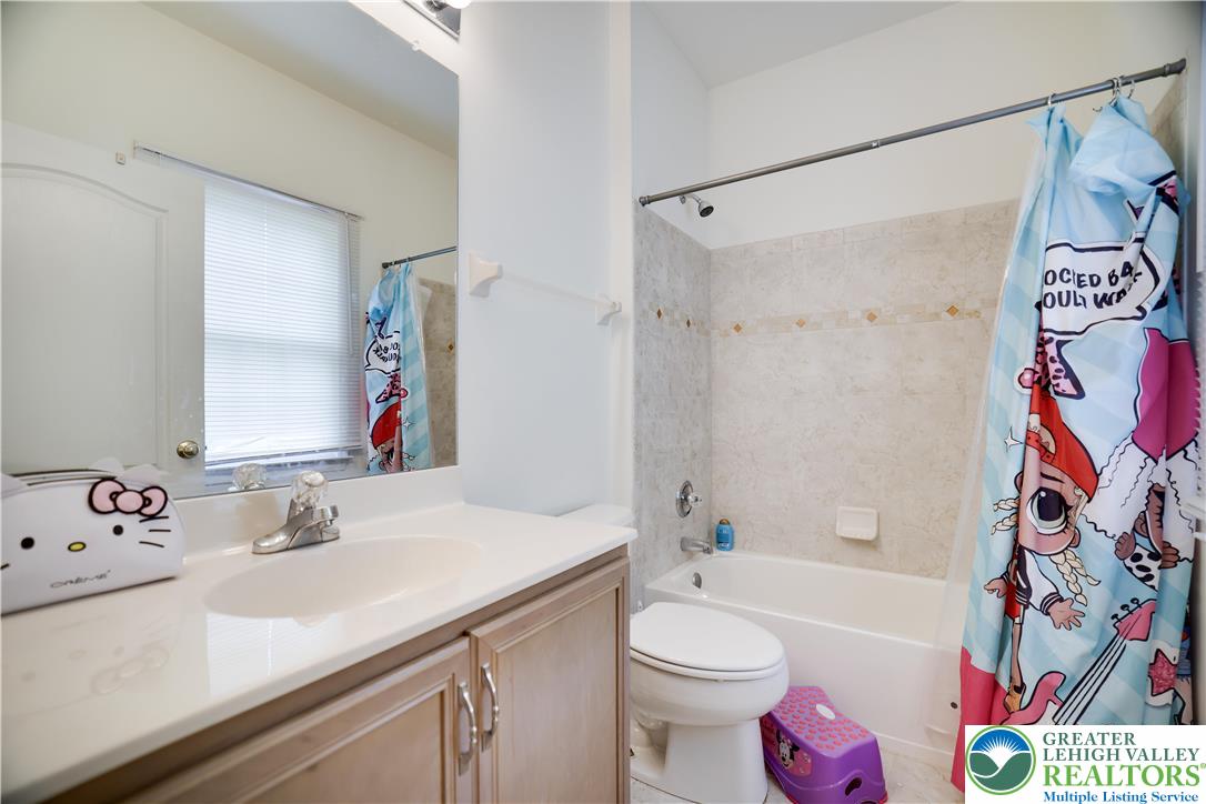 258 Rising Meadow Way Property Photo 38