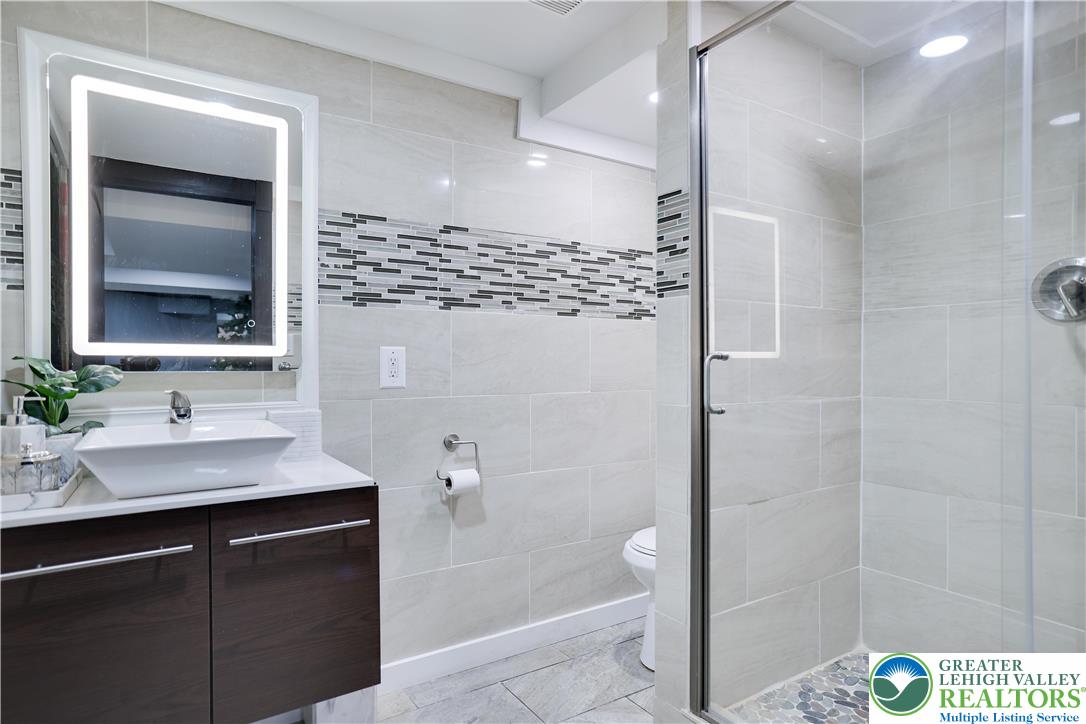 258 Rising Meadow Way Property Photo 44