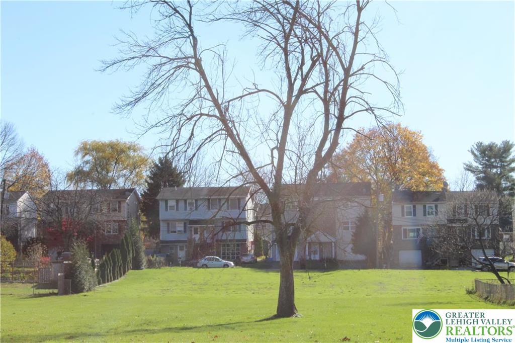 1837 Norwood Street Property Photo 12