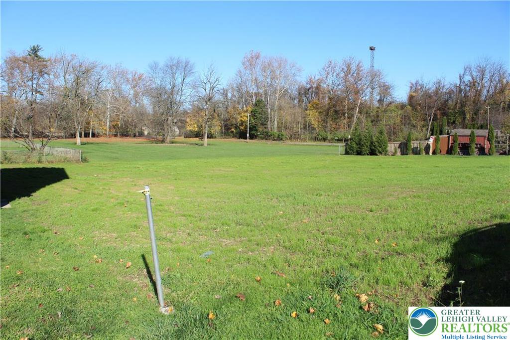 1837 Norwood Street Property Photo 6