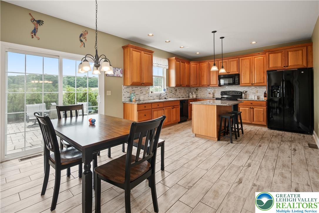 2912 Silver Creek Circle Property Photo 18