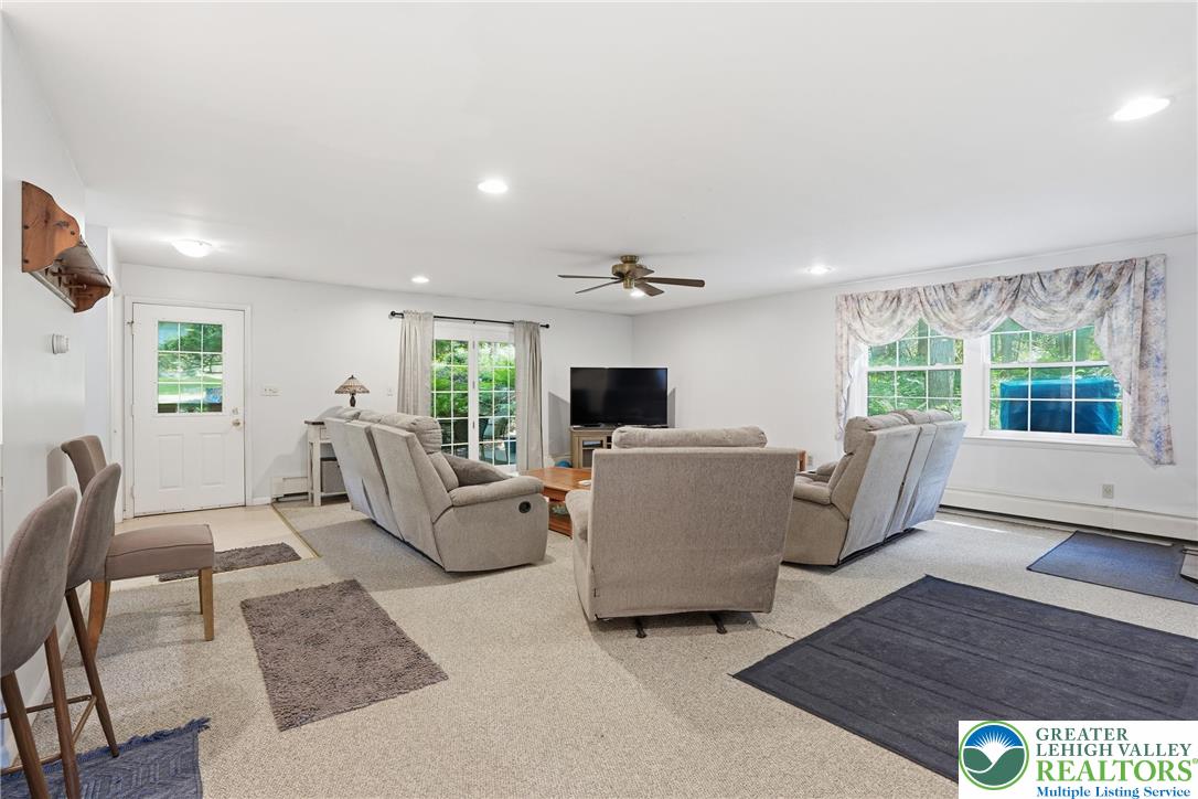 1480 Pennsylvania Avenue Property Photo 8