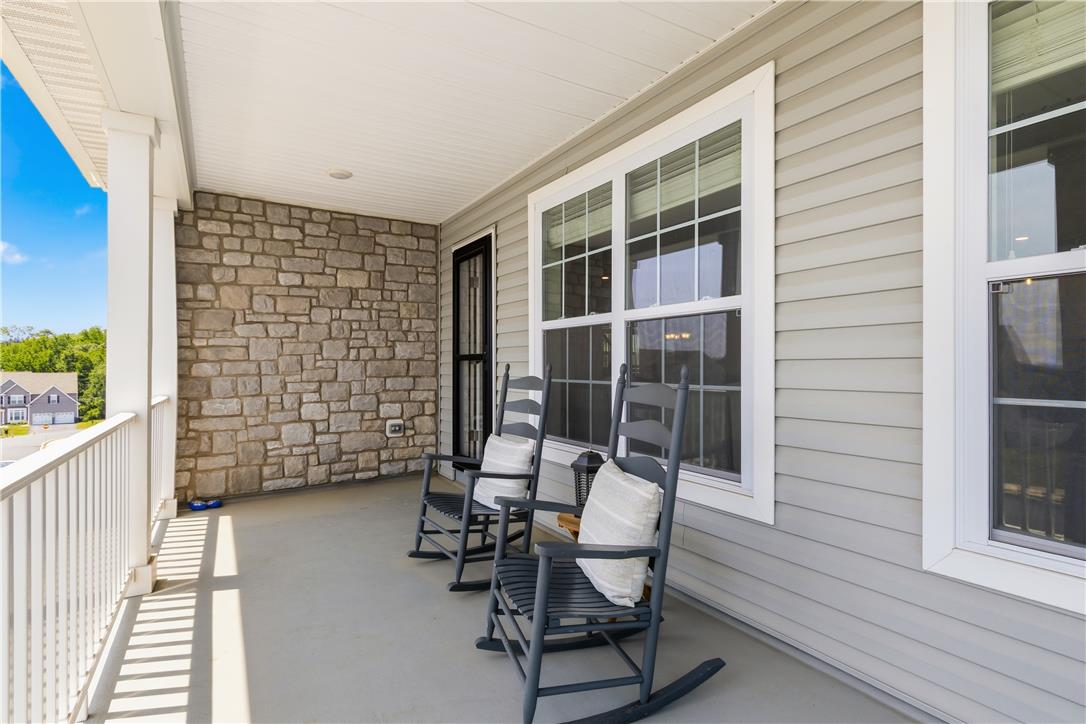 5052 Bellflower Drive Property Photo 4