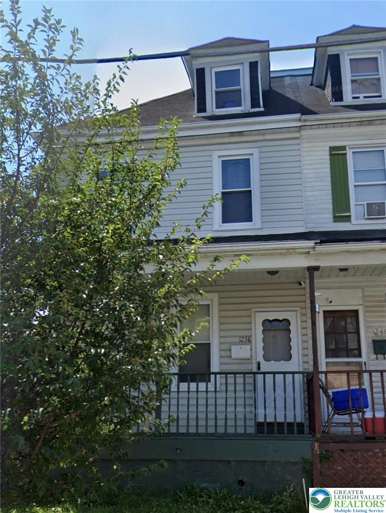 1238 Lehigh Street Property Photo 1
