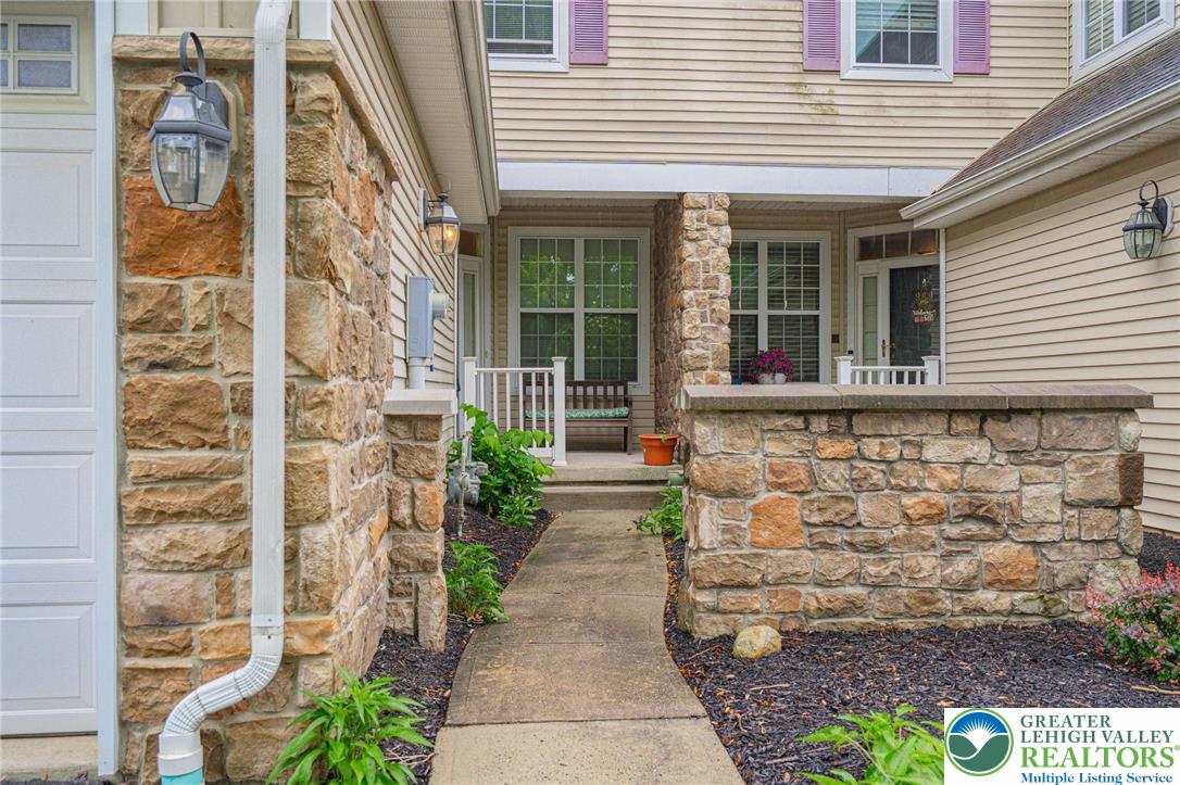 973 Iron Property Photo 2