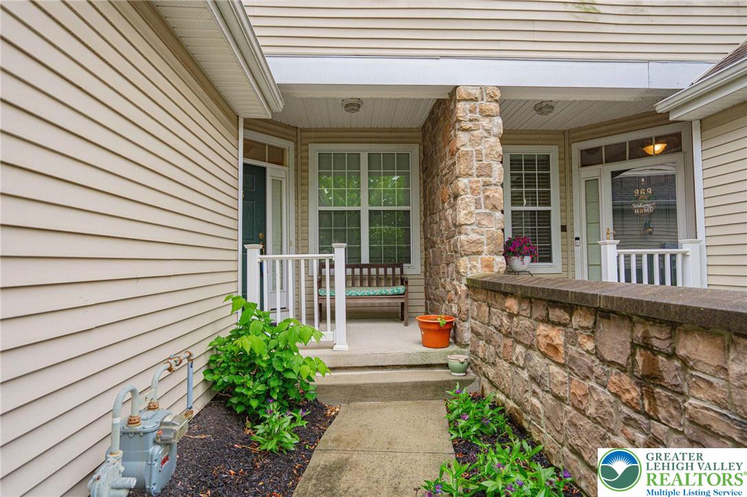 973 Iron Property Photo 3