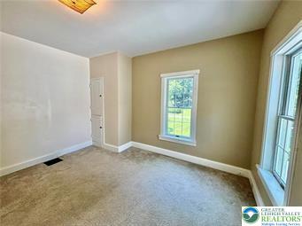 6024 Front Street Property Photo 8