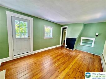 6024 Front Street Property Photo 11