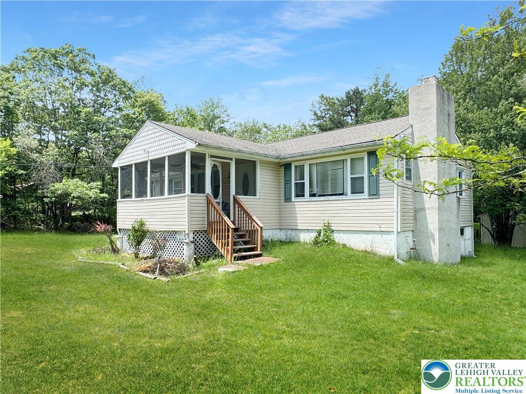 183 Island Drive Property Photo 1