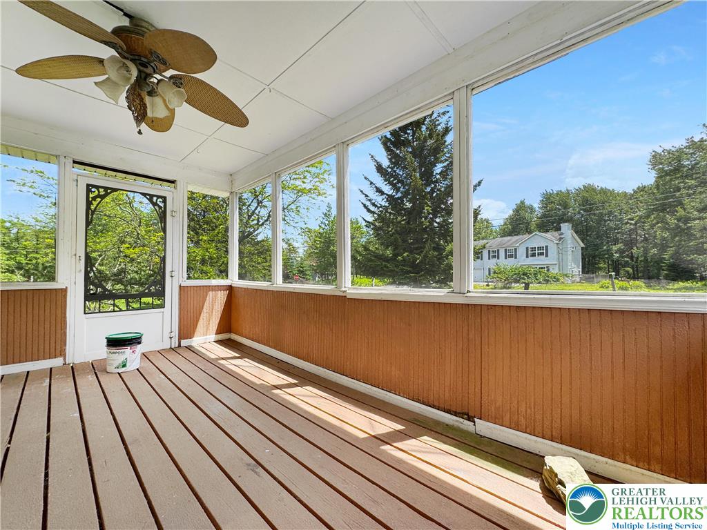 183 Island Drive Property Photo 10