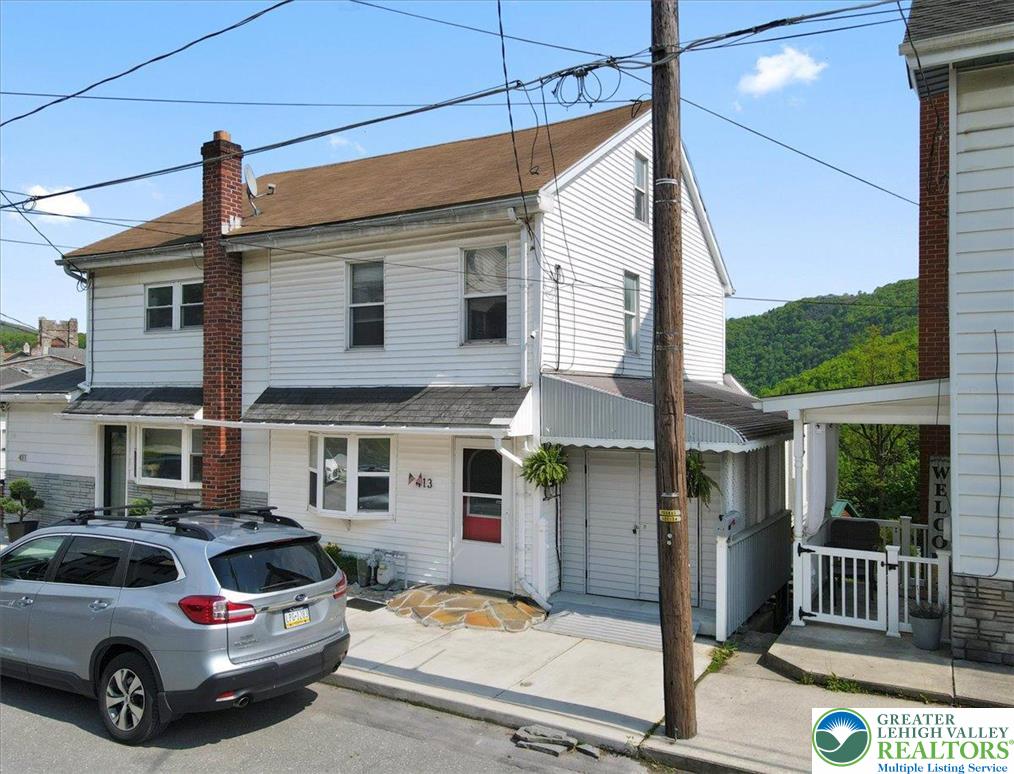 413 South Avenue Property Photo 3