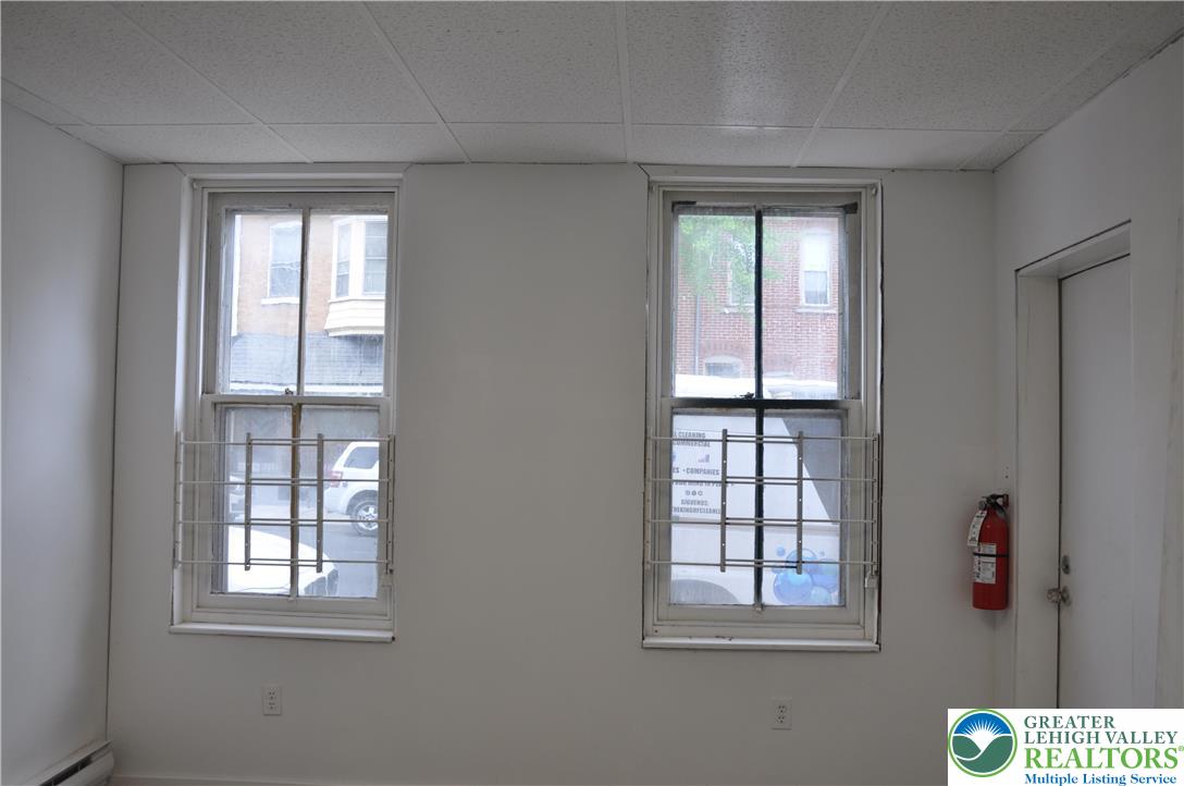 146 11th Street Property Photo 8