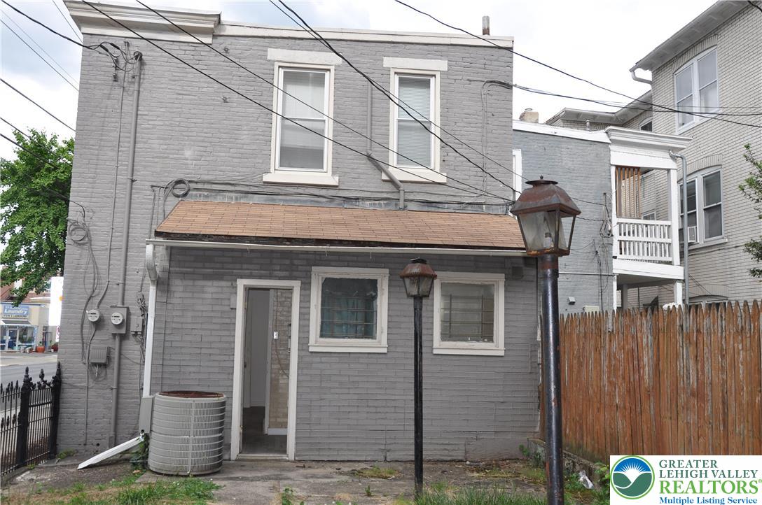 146 11th Street Property Photo 12