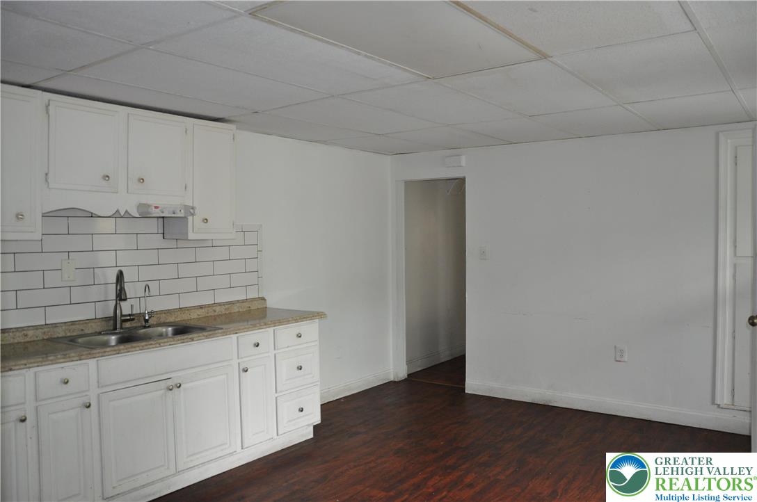 146 11th Street Property Photo 16