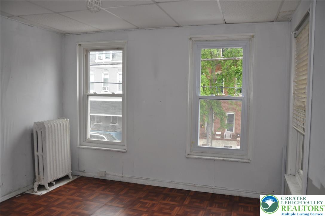 146 11th Street Property Photo 20