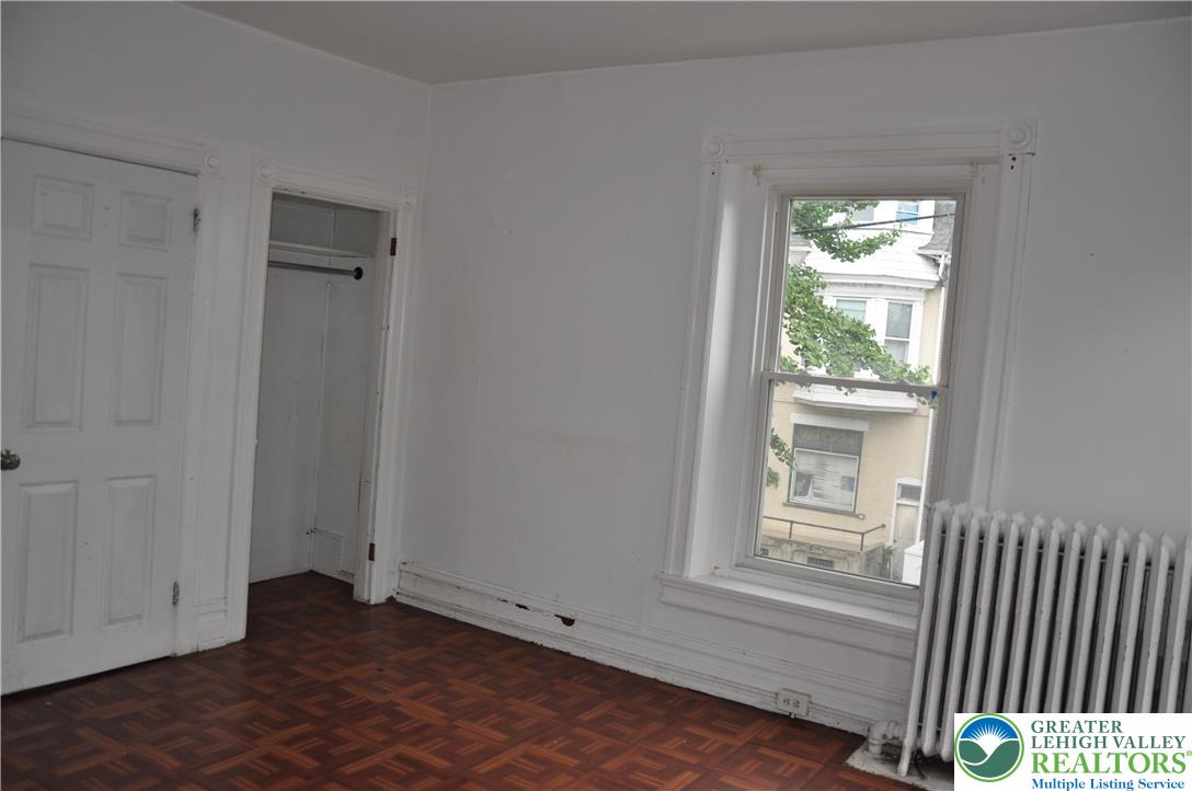 146 11th Street Property Photo 21