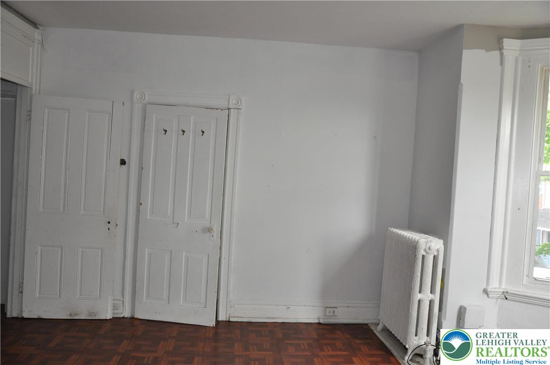 146 11th Street Property Photo 23