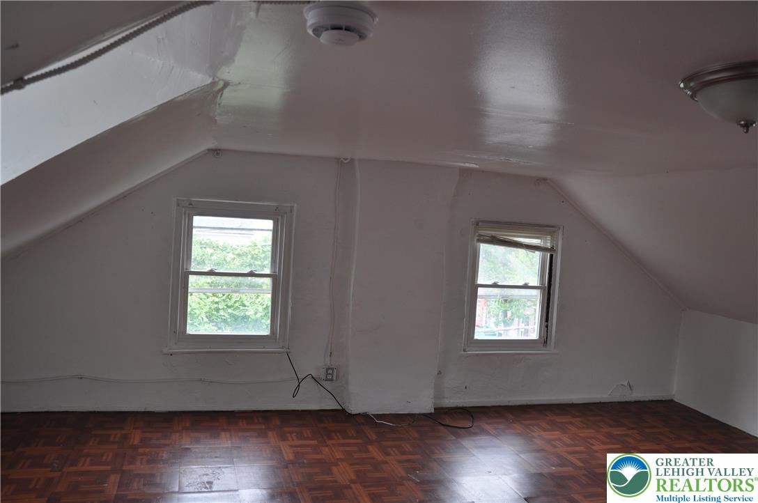146 11th Street Property Photo 25