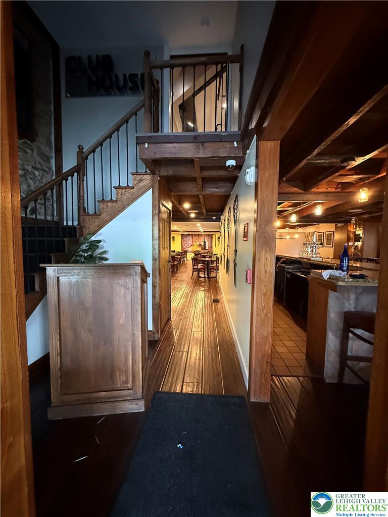 1028 Broadway Property Photo 4