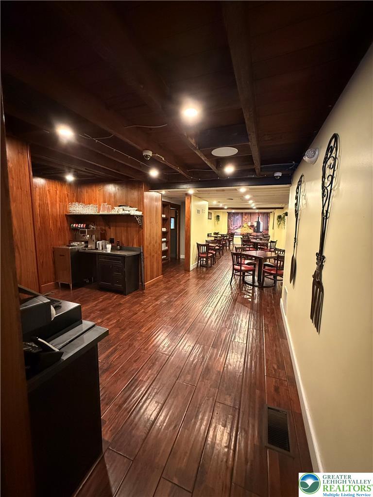 1028 Broadway Property Photo 8