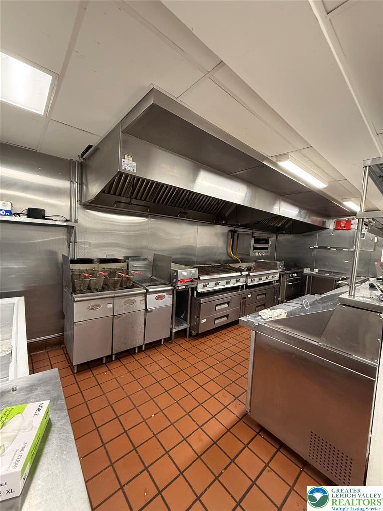 1028 Broadway Property Photo 11