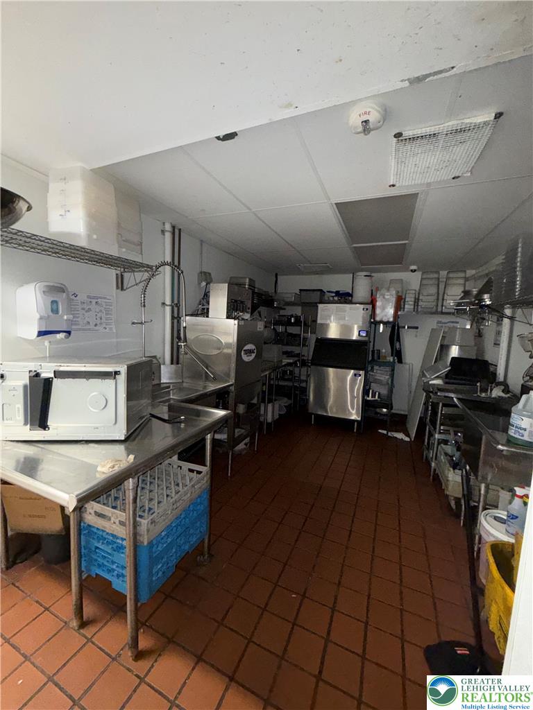 1028 Broadway Property Photo 13